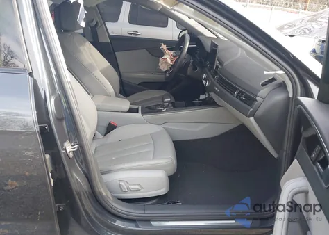 2022 Audi A4 Premium Plus 40 Tfsi Quattro S Tronic z USA, uszkodzony, nr VIN WAUBBAF49NN004087